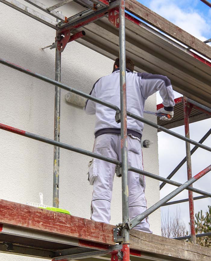 Wgb Obras De Construccion hombre pintando fachada